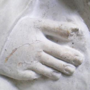 Restoration of plaster sculpture by the Sign carver